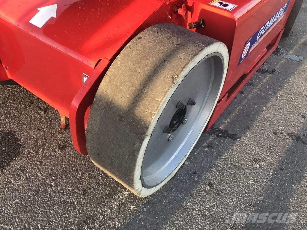 Manitou 120 AET J Elevadores braços articulados