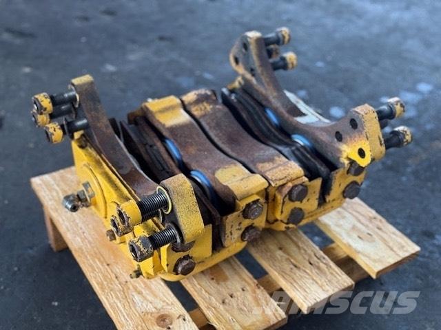 Volvo A 25 D ZACISK Travőes
