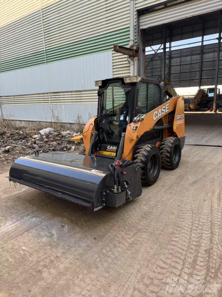 CASE SR 175 Minicarregadeiras