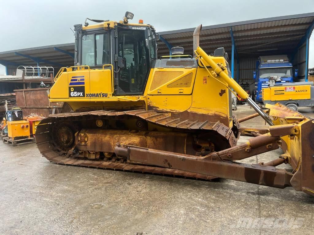 Komatsu 65 PX-17 Dozers - Tratores rastos