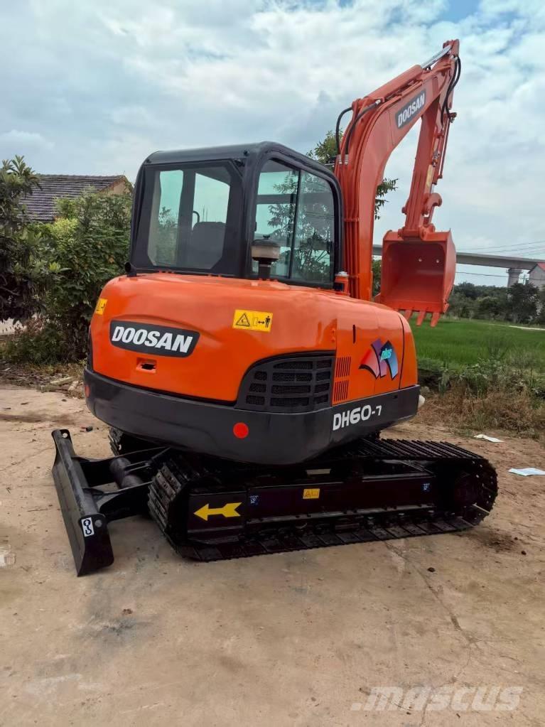 Doosan DH 60-7 Miniescavadeiras