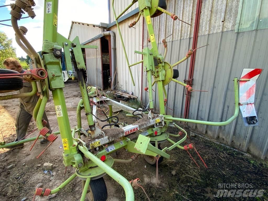 CLAAS VOLTO670 Ancinho virador