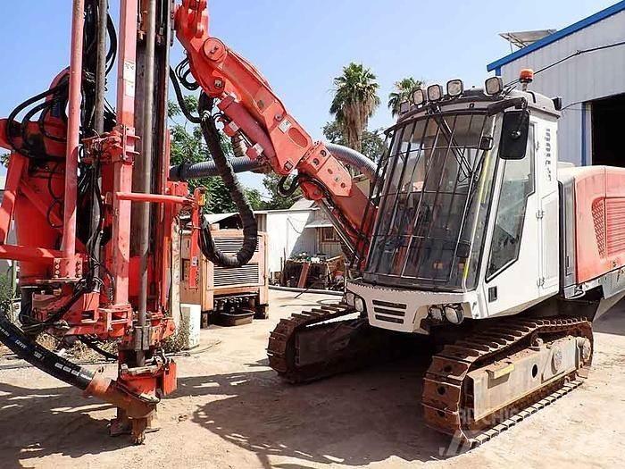 Sandvik DP1100I Perfuradoras de superfície