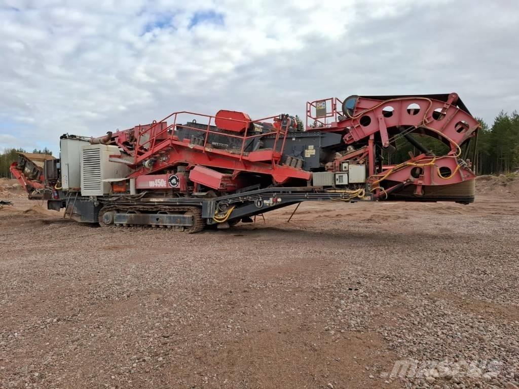 Sandvik UH 450 E Britadores móveis