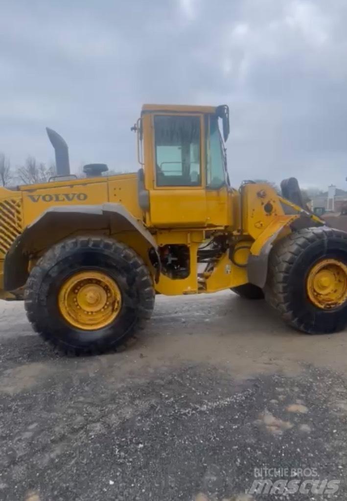 Volvo L 120 E Carregadeiras de rodas