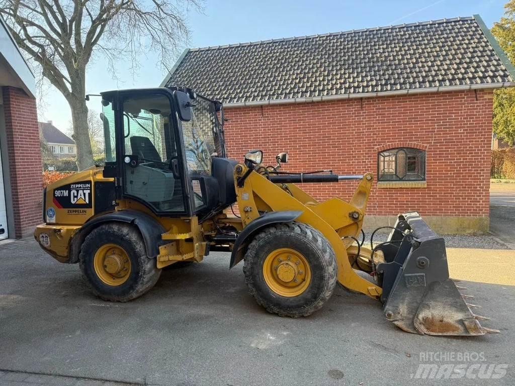 CAT 907M Carregadeiras de rodas