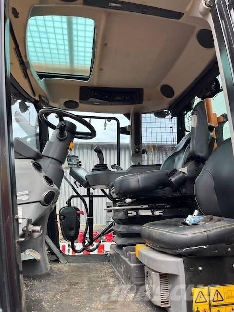 JCB Fastrac 4220 Tratores Agrícolas usados