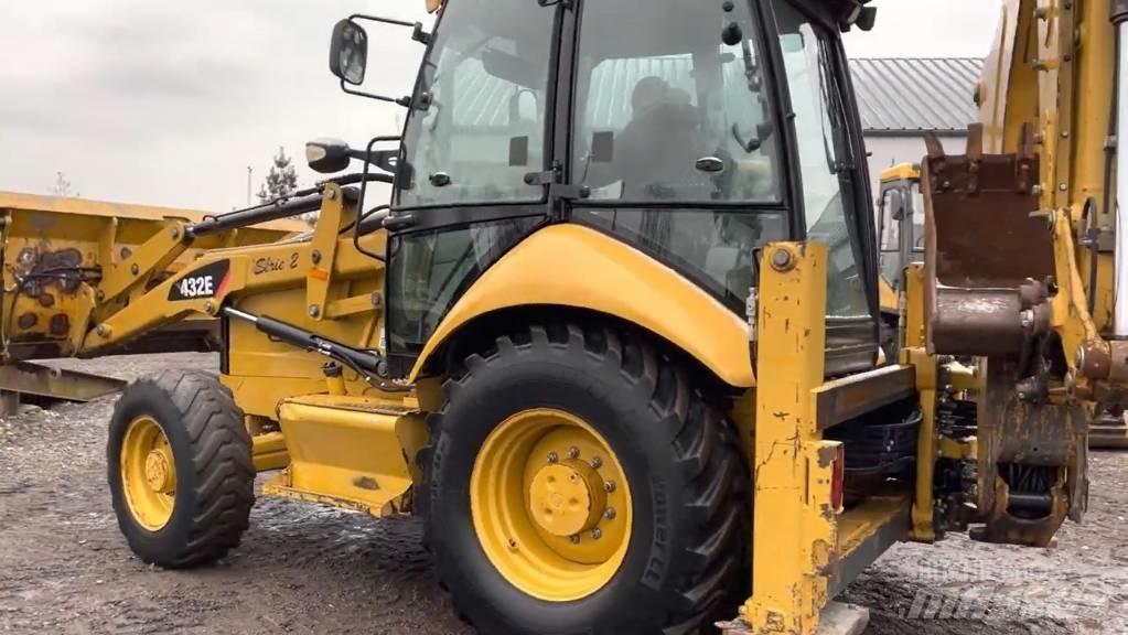 CAT 432 E Retroescavadeiras