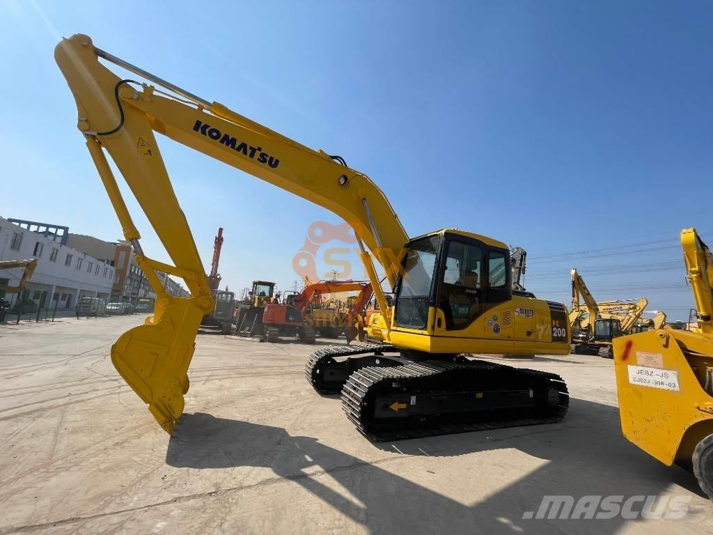 Komatsu PC 220 Escavadeiras de esteiras