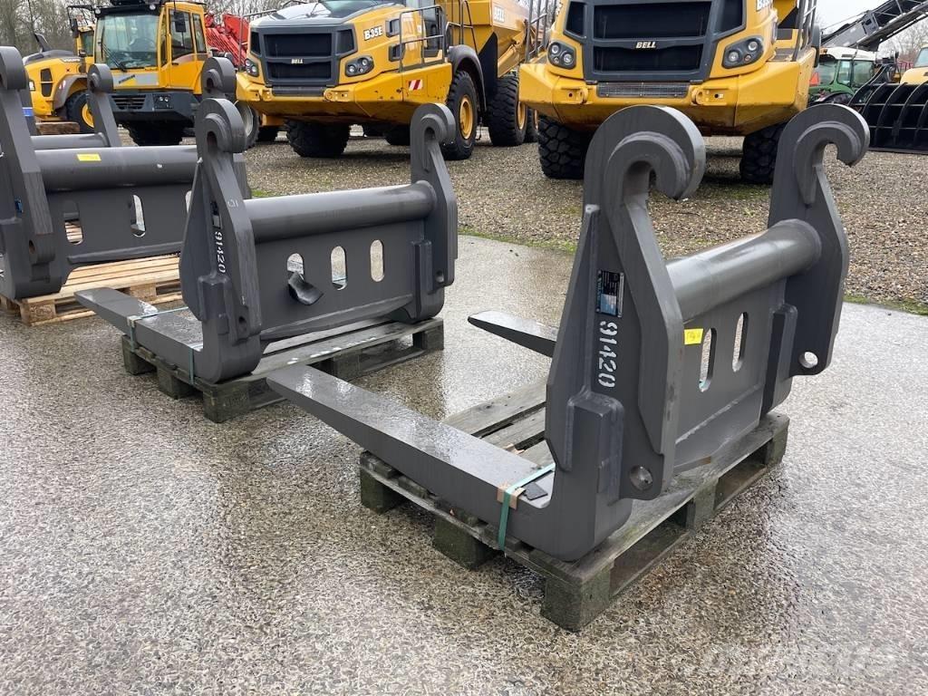 Volvo L 120 H Garfos