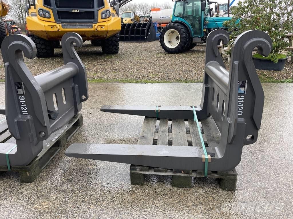 Volvo L 120 H Garfos