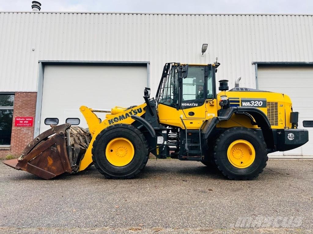 Komatsu WA 320-8 Carregadeiras de rodas