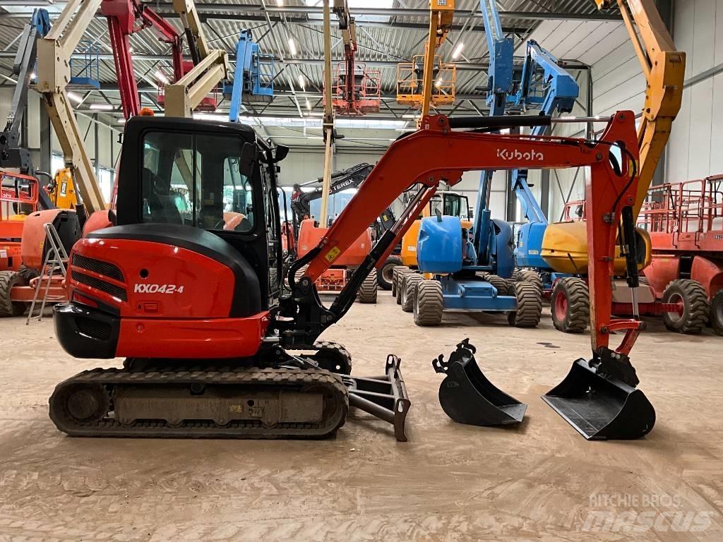 Kubota KX 042-4 Miniescavadeiras