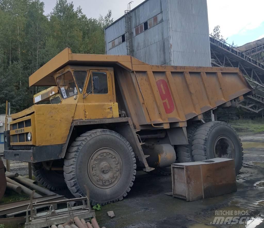 Belaz 7523 Camiőes basculantes rígidos