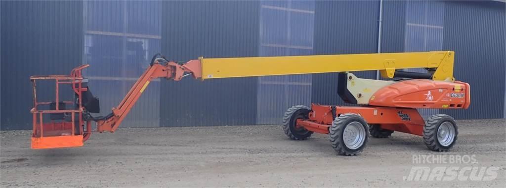 JLG E600JP Elevadores braços articulados