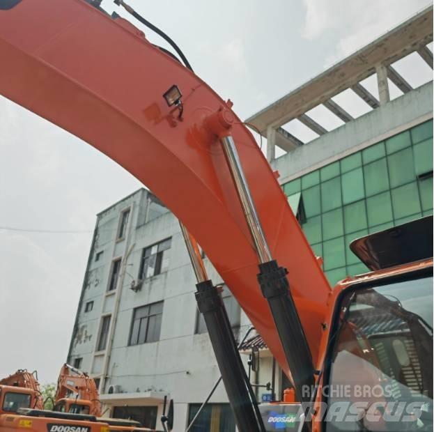 Doosan DX340LC-9C Escavadeiras de esteiras