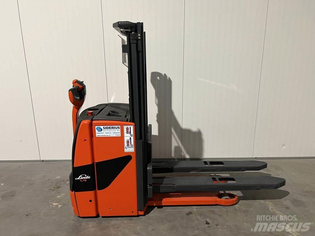 Linde L16 Empilhador para operador externo