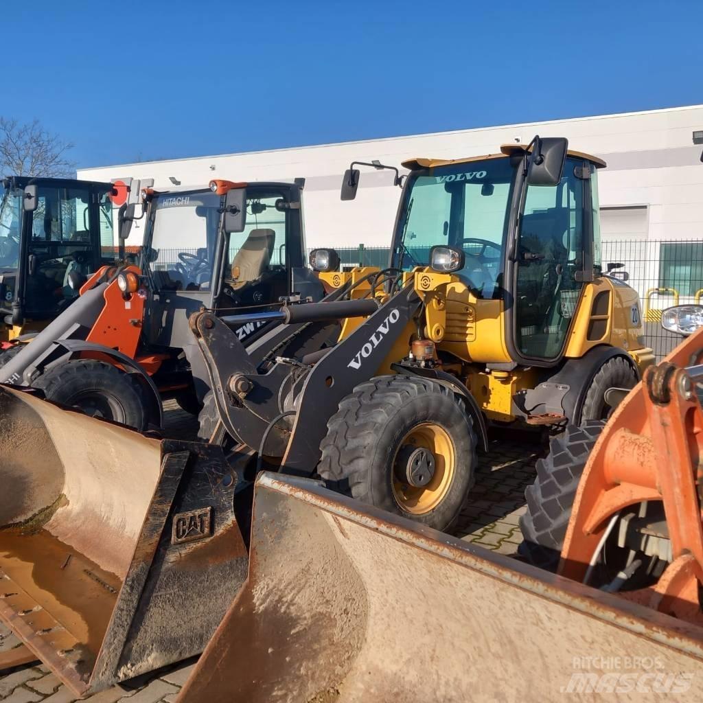 Volvo L 28 F Carregadeiras de rodas