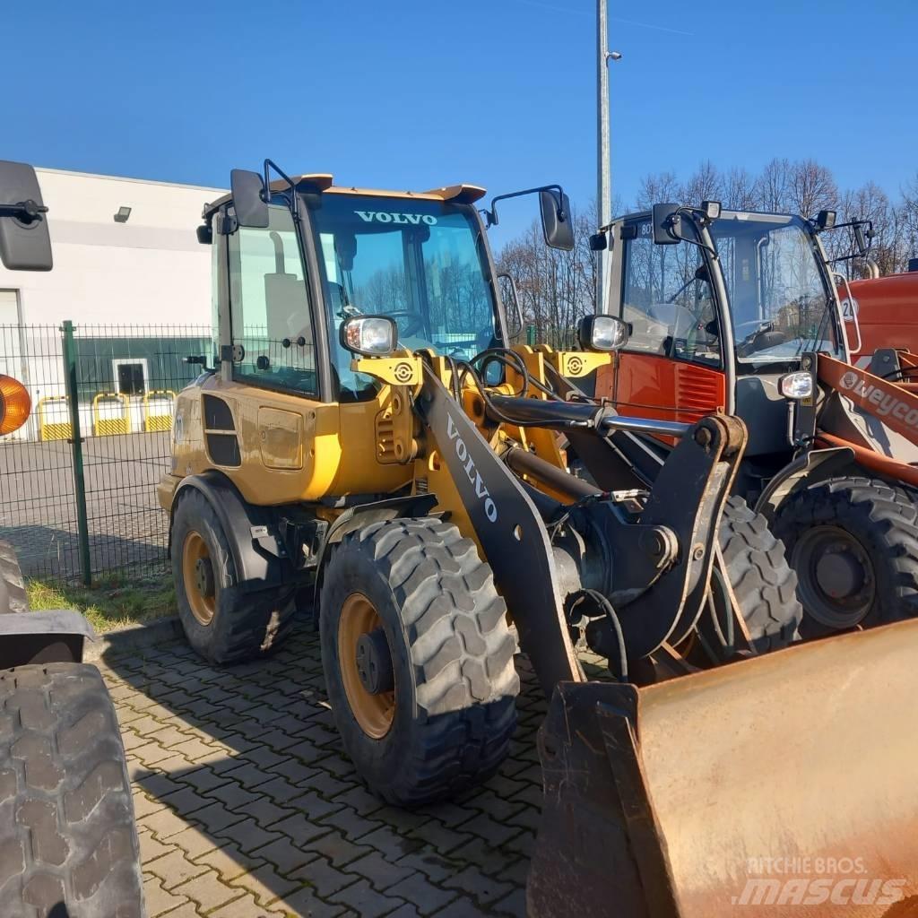 Volvo L 28 F Carregadeiras de rodas