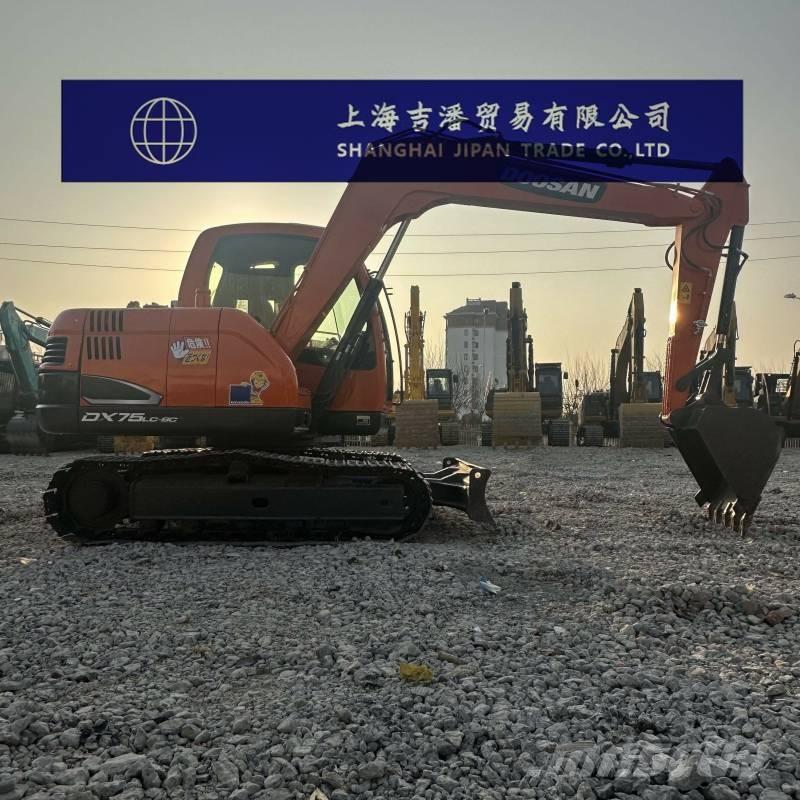 Doosan DX 75 Escavadoras Midi 7t - 12t