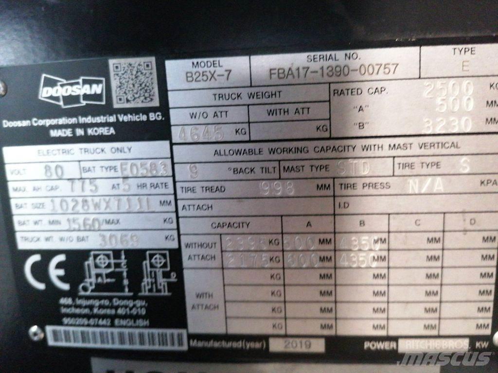 Doosan B25X-7 Empilhadores eléctricos