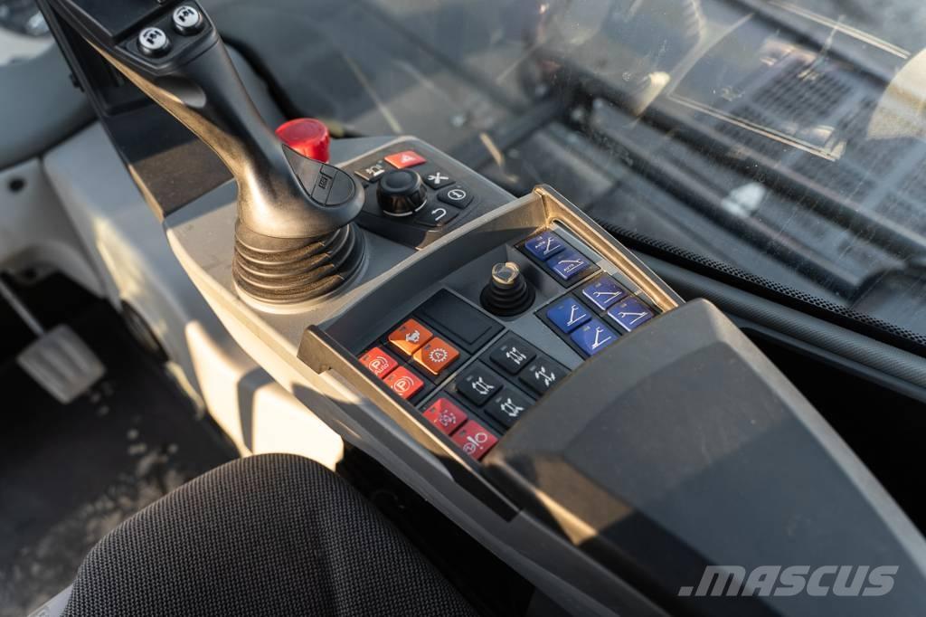 Manitou MRT 2660 Manipulador telescópico