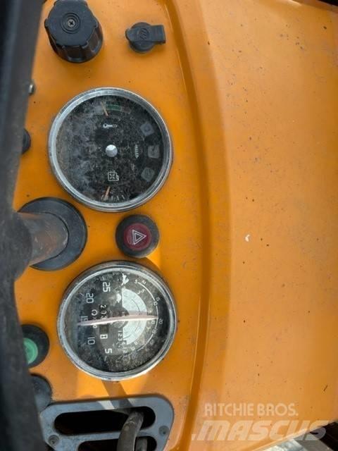Renault R 65 14 LS Tratores Agrícolas usados