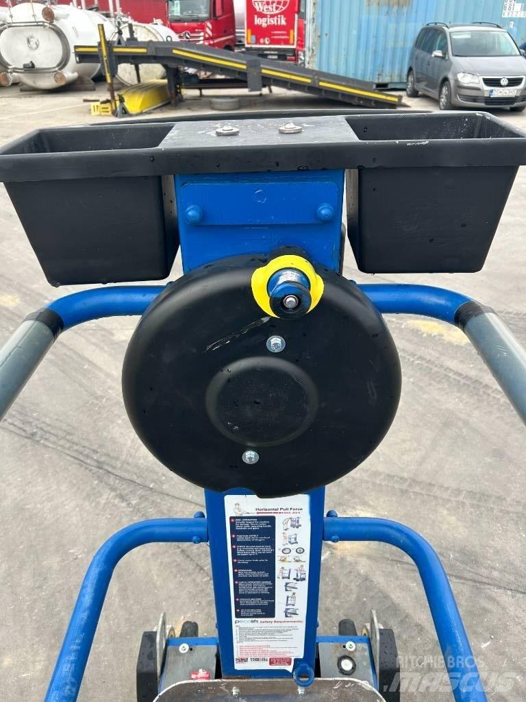  PECOLIFT Pecolift Plataformas mastro vertical propulsão manual