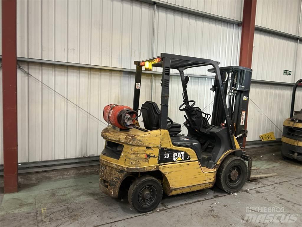 CAT GP25NT Empilhadores a gás