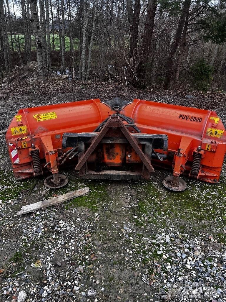 Pronar PUV 2800 Lâminas de neve e arados