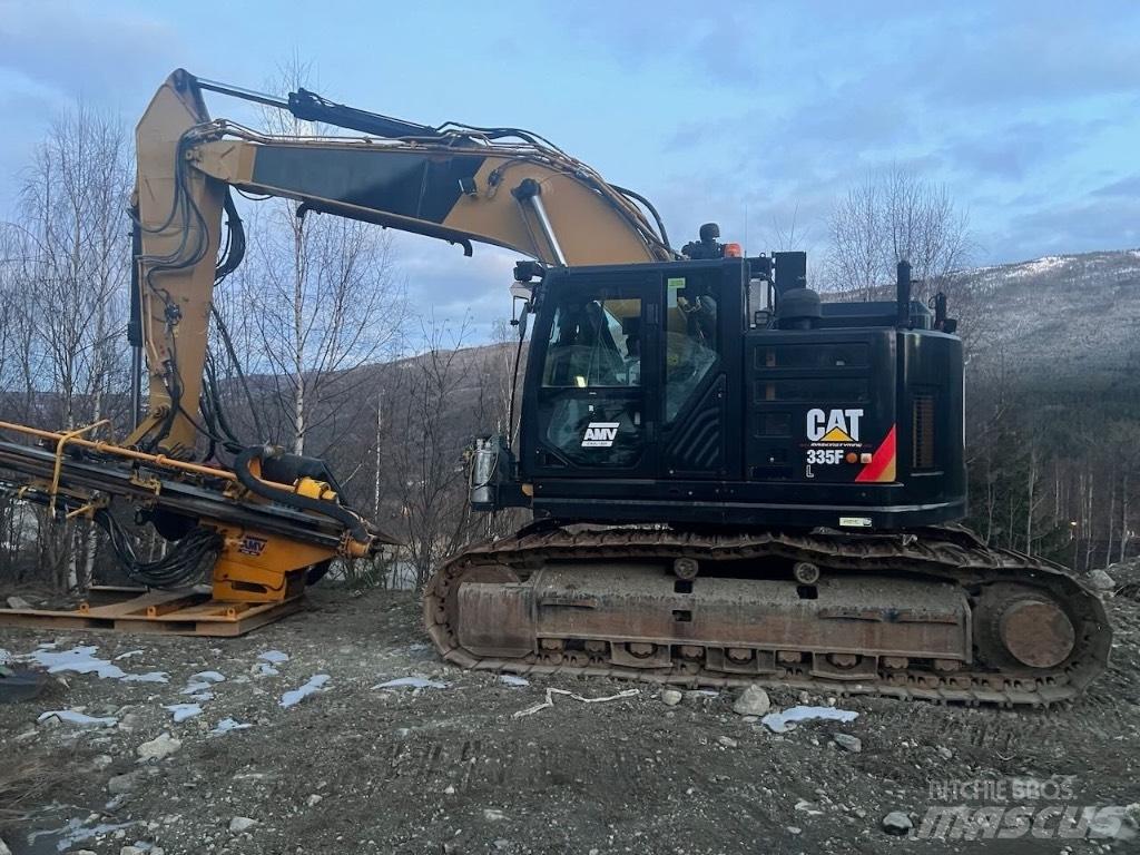 CAT 335 F L CR Perfuradoras de superfície