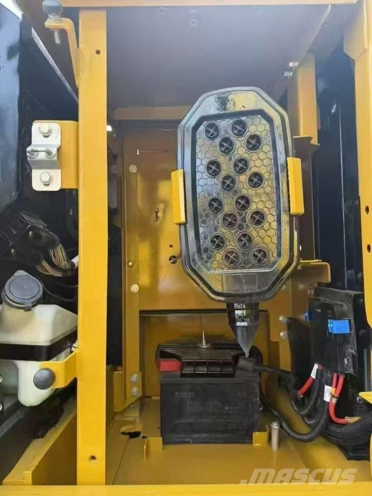 CAT 320 Escavadeiras de esteiras