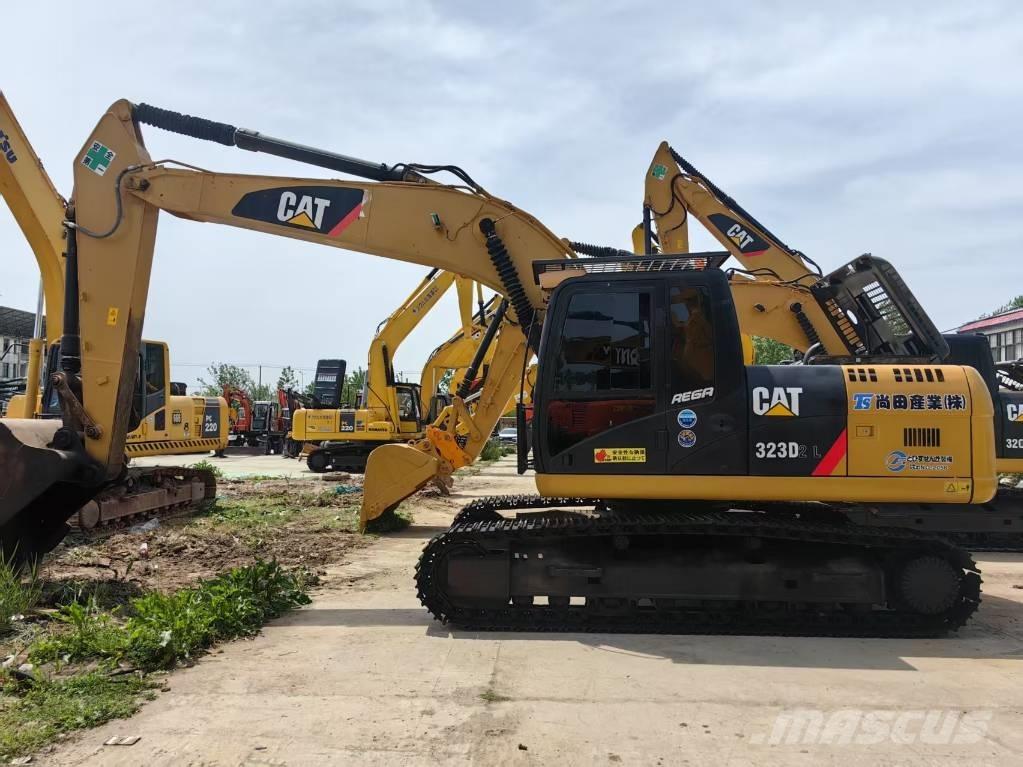 CAT 323 D Escavadeiras de esteiras