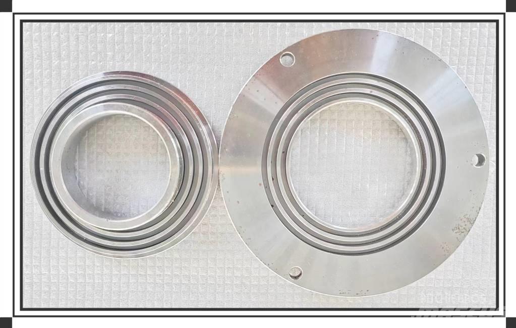 CLAAS Bearing cover Chassis e suspensões