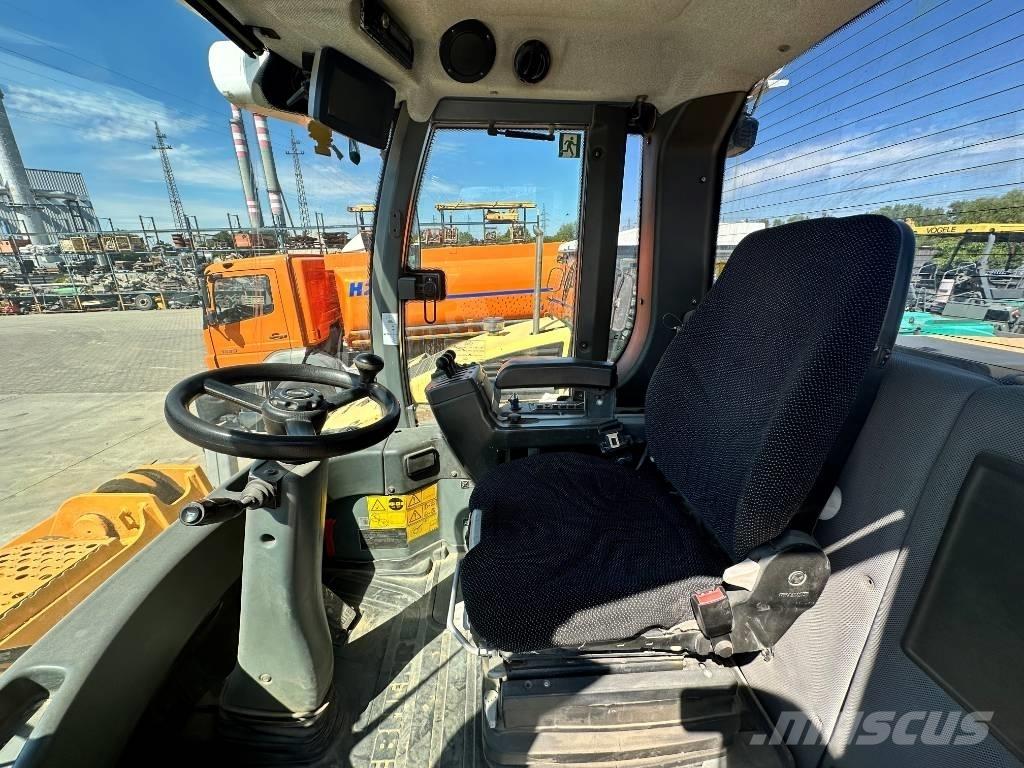 Liebherr L 550 Carregadeiras de rodas