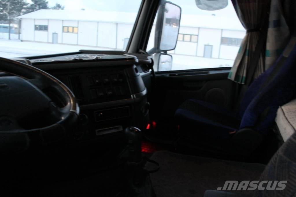 Volvo FH 12 420 Caminhões de caixa fechada