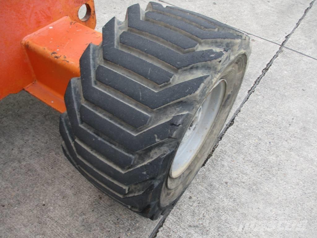 JLG 510 AJ (048) Plataformas de braço compactas auto-propulsão