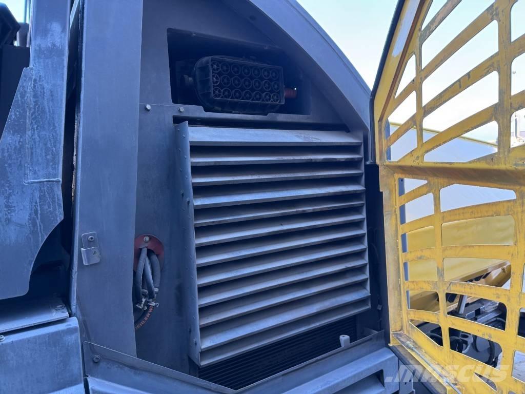 Bomag BMF 2500 S Espalhadoras de asfalto