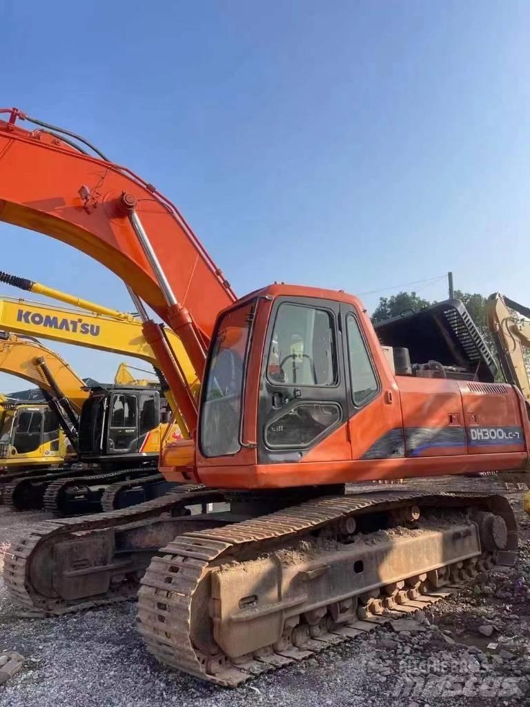 Doosan DH300 Escavadeiras de esteiras
