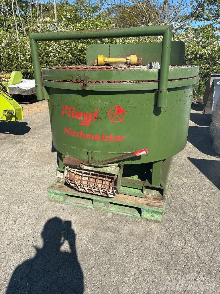 Fliegl Mischmeister Centrais de betão