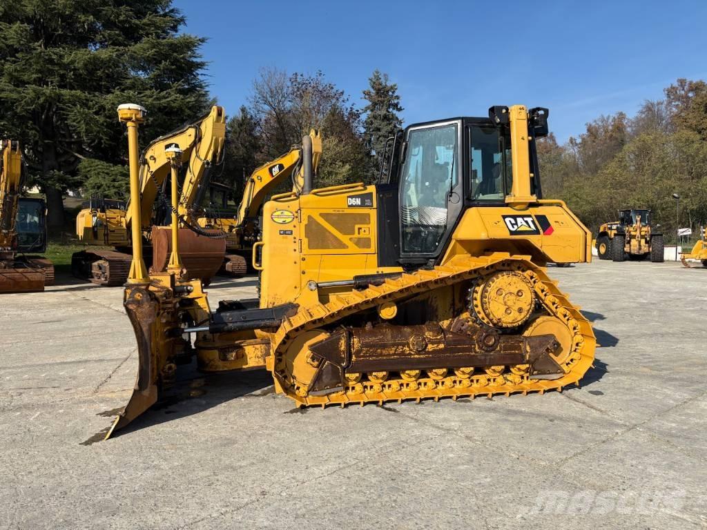 CAT D 6 N XL Dozers - Tratores rastos
