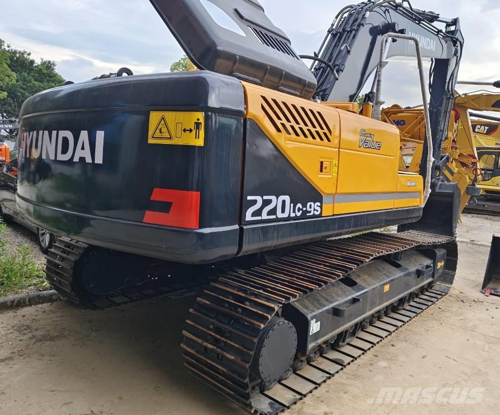 Hyundai R220LC-9S Escavadeiras de esteiras