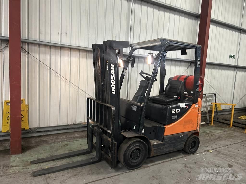 Doosan G20SC-5 Empilhadores a gás