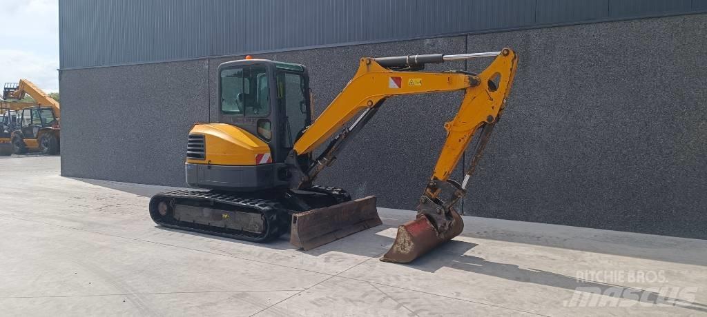 Bobcat E 50 EM Miniescavadeiras