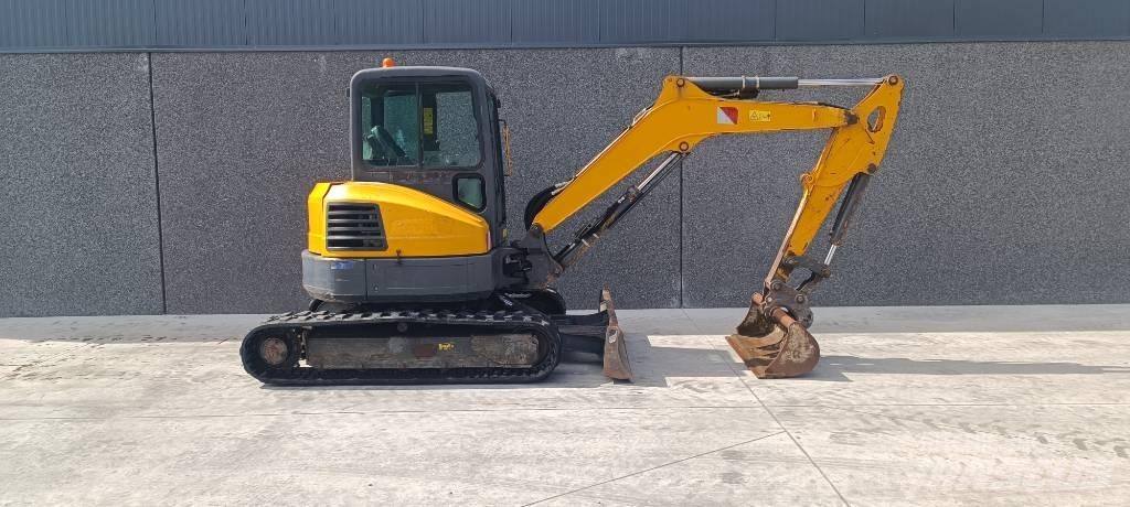 Bobcat E 50 EM Miniescavadeiras