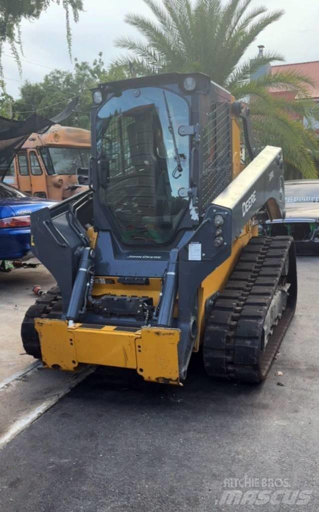 John Deere 331G Minicarregadeiras