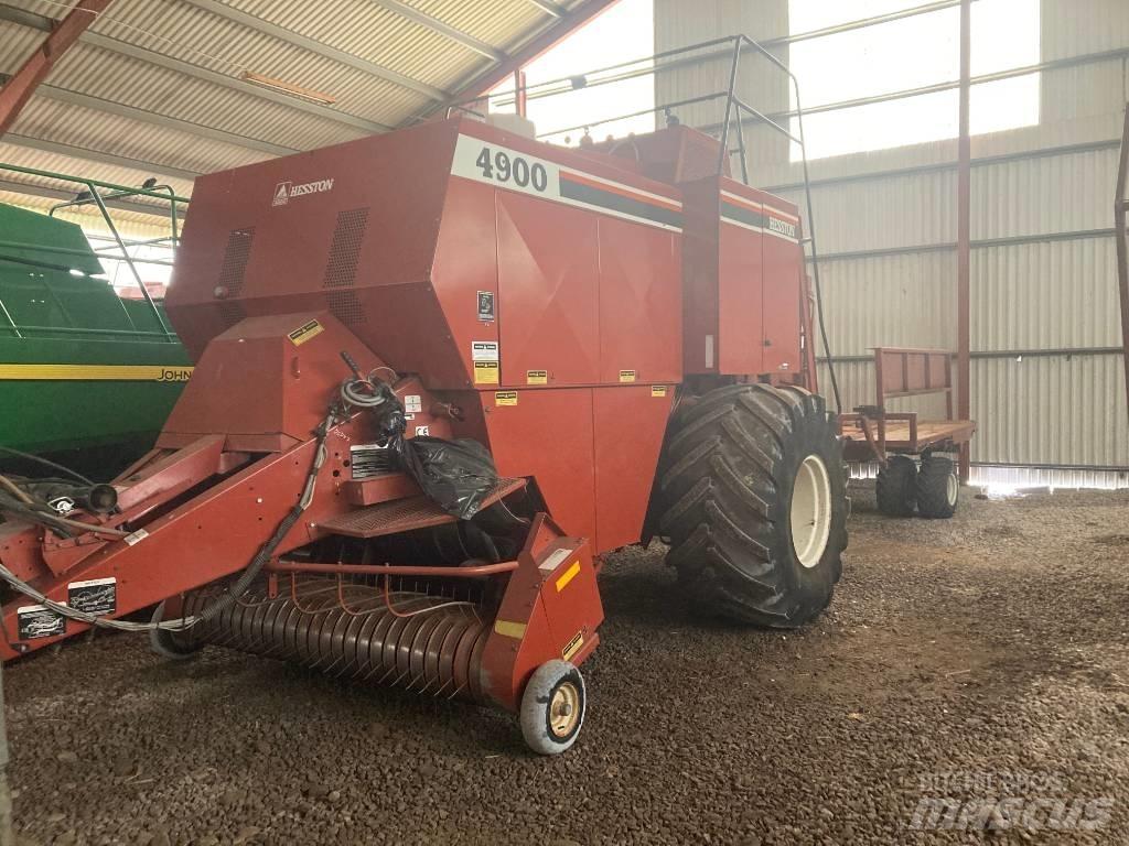 Hesston 4900 Enfardadeira de fardos quadrados