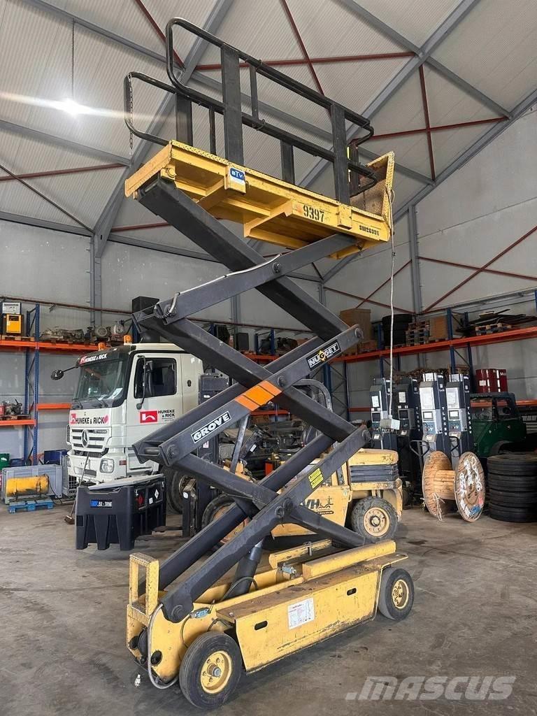 Grove SM2633E Elevadores de tesoura