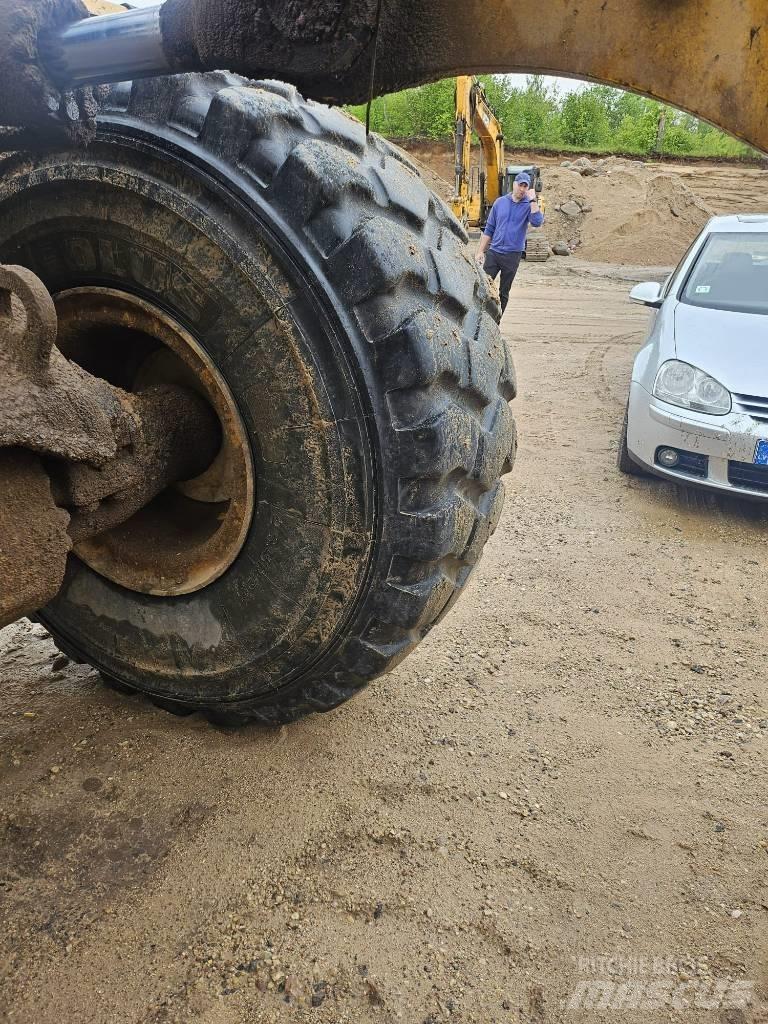 Komatsu WA 470 Carregadeiras de rodas
