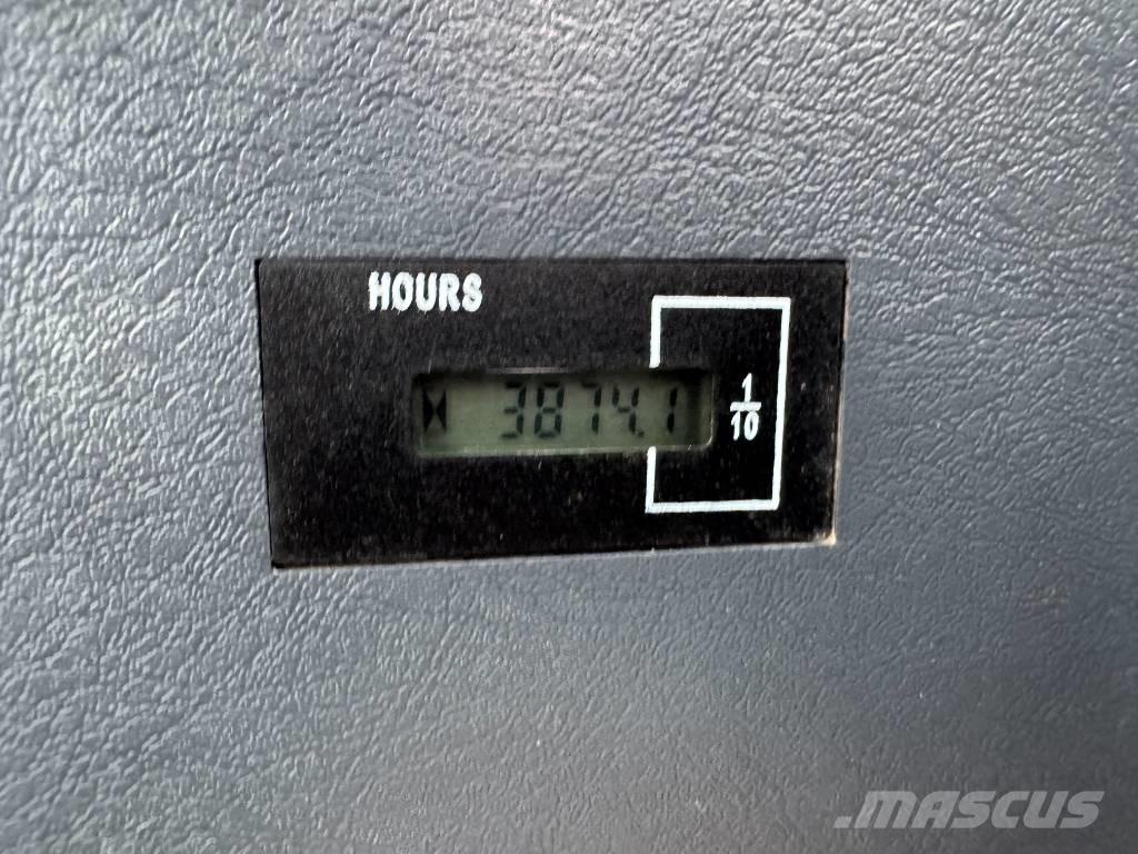 Hyundai HX130LCR Escavadeiras de esteiras